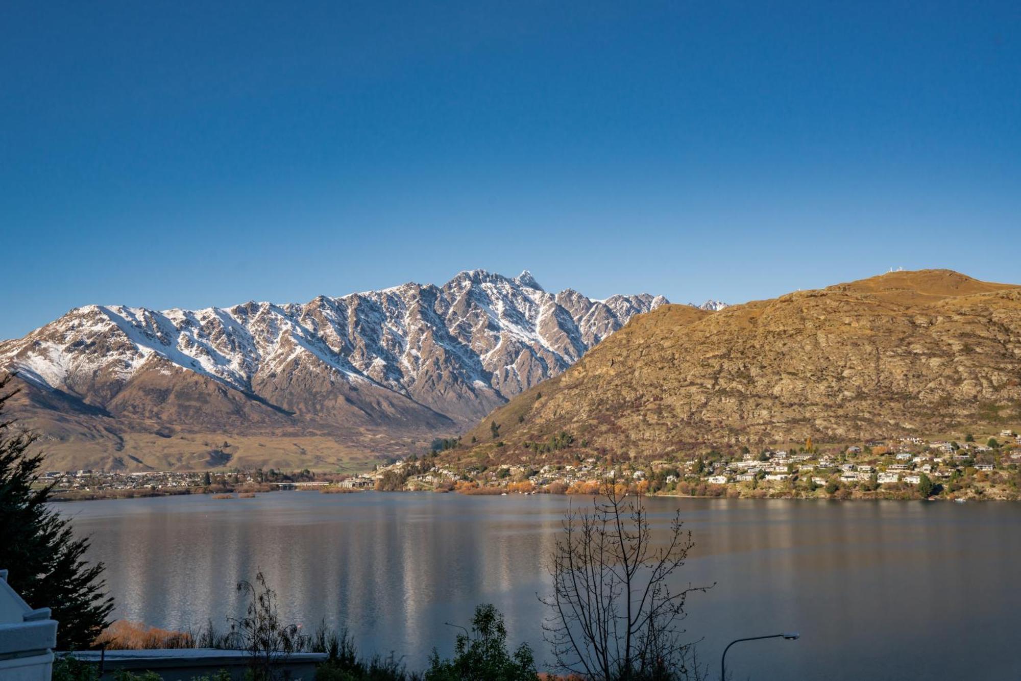 2-Bedroom Apartment With Lake & Mountain View - Beechwood Queenstown Exterior photo